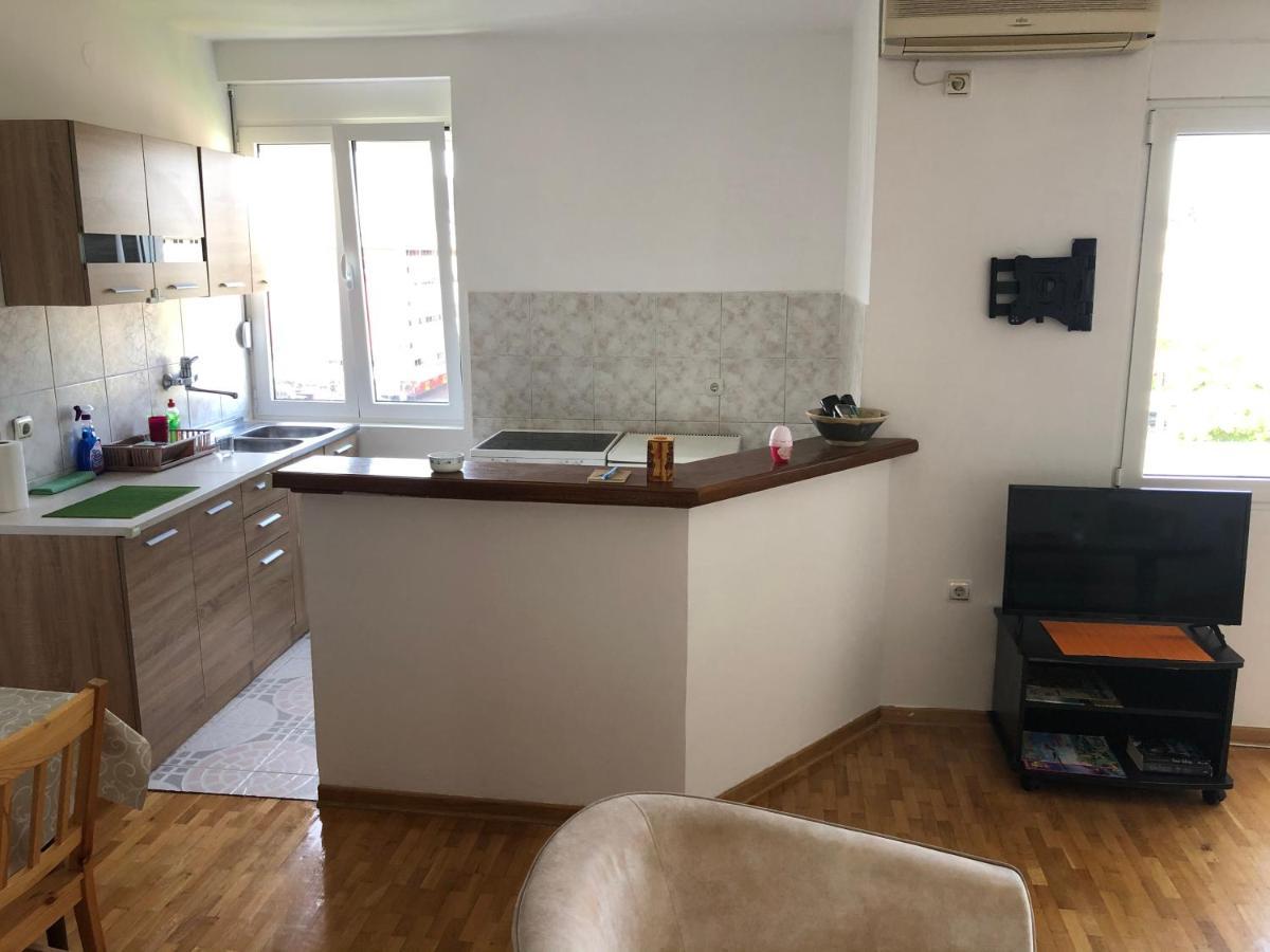 Square Apartment ポドゴリツァ エクステリア 写真